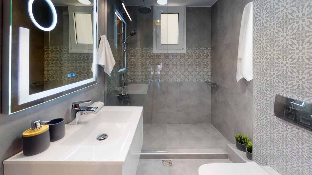 Motley Luxury Apartment By Estia Ираклион Экстерьер фото
